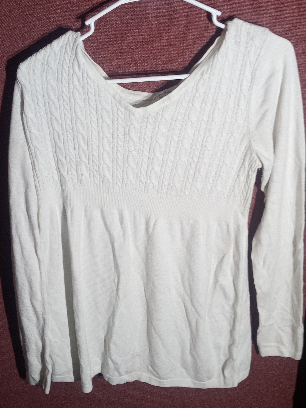 Liz Lange for Target Cream Cable Knit V-Neck Maternity Sweater